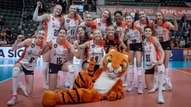 Eczacıbaşı Dynavit kupada Göztepe’ye set vermeden turu geçti