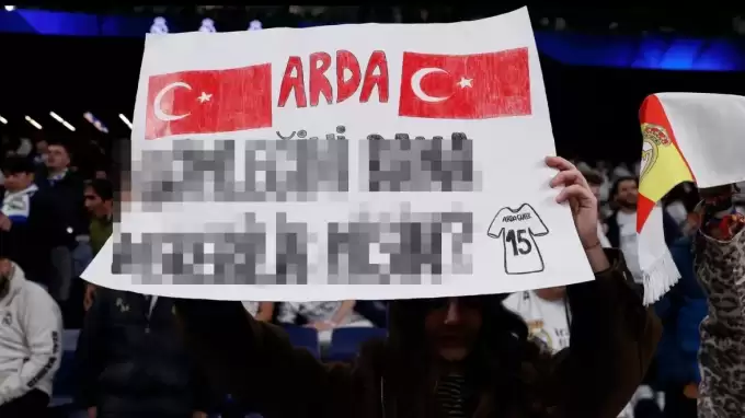 Arda Güler'e pankart açan Real Madridli taraftar, çevirinin azizliğine uğradı