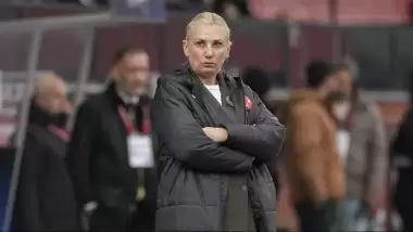 Necla Güngör Kıragası: "Genç oyuncuları ilk 11'de değerlendirdik"