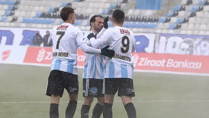 Erzurumspor FK 4 golle kazandı