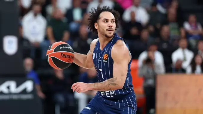 Anadolu Efes'te Shane Larkin şoku!
