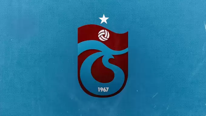 Trabzonspor yıldız oyuncunun sözleşmesini uzattı