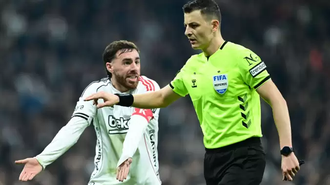 Orkun Kökçü isyan etti: İlk yarı atılacak kişi 1 saat sonra atıldı