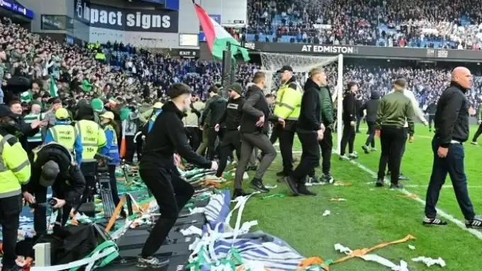 Derbide gerginlik patladı! 7 bin 500 taraftarın kutlaması felakete döndü