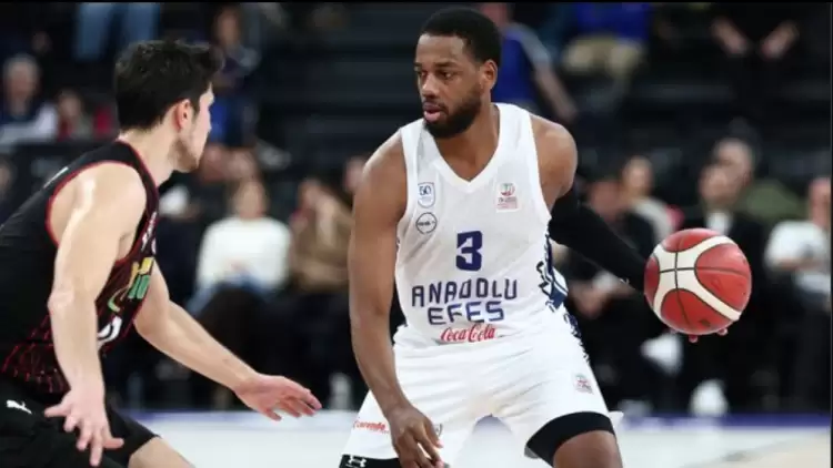 (Yazılı Özet) Glint Manisa Basket - Anadolu Efes Maç Sonucu: 76-85