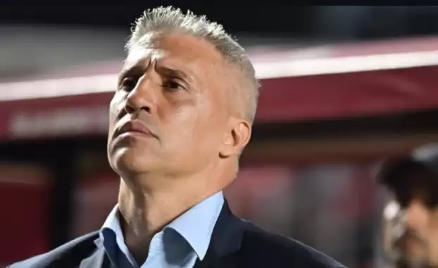 Futbol efsanesine şok! Sözleşmesi feshedildi yerine gelecek isim de duyuruldu