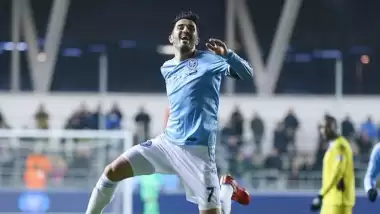 David Villa, Podolski ile takım arkadaşı oluyor!