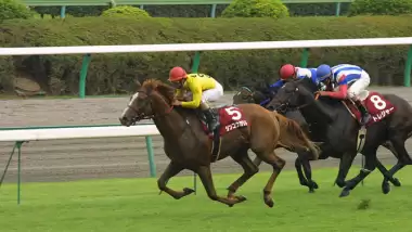 At yarışlarında Gazi Koşusu heyecanı