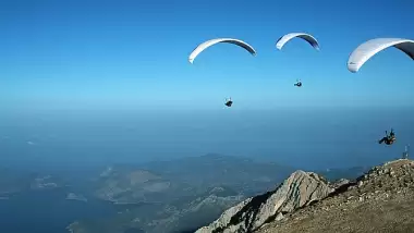 Yamaç Paraşütü Milli Takımı Sırbistan'a gitti