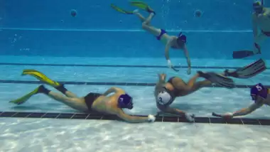 111 metreye indi, dünya rekoru kırdı