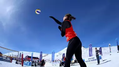 Kar Voleybolu Turu'nda Erciyes etabı tamamlandı