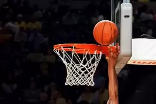 Demir İnşaat Büyükçekmece Darüşşafaka'yı devirdi