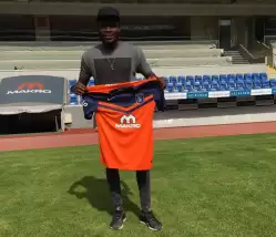 "Tırnaklarımla futbola tutundum"