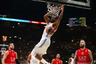 Anadolu Efes, Rusya deplasmanında