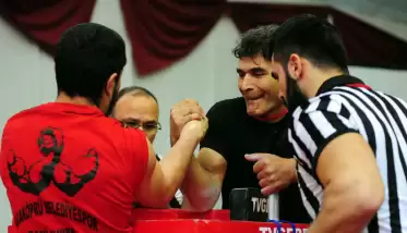 Türkiye Üniversiteler Arası Bilek Güreşi Şampiyonası, Antalya'da başladı