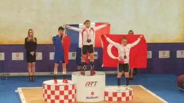 Avrupa Halter Şampiyonası'nda bronz madalya