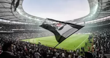 Kartal Arena'da coşuyor!