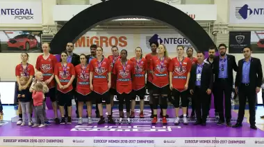 "Oyuncularımla gurur duyuyorum"