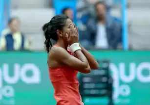 Çağla Büyükakçay'dan veda!