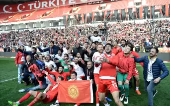 TFF 3. Lig 3. Grup'ta, Uşakspor, lider durumda bulunuyor