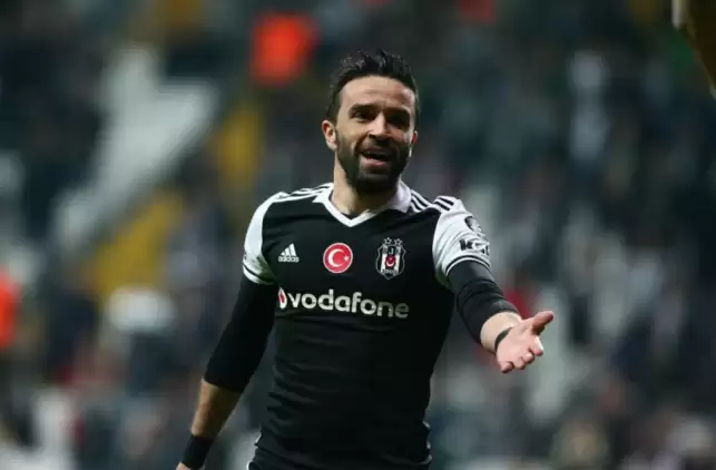 Gökhan Gönül, 3.dalyasını Fenerbahçe derbisinde yapacak!