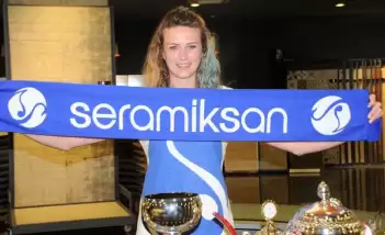 Boz takımda kaldı!