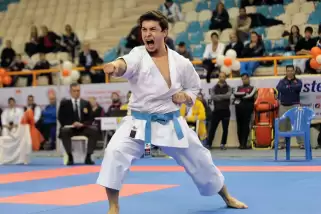 Ali Sofuoğlu'ndan kariyer başarısı!