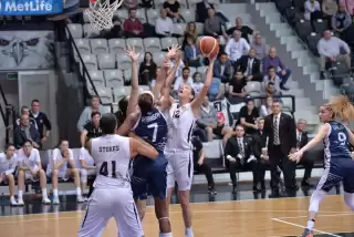 Beşiktaş'ı deviren Yakın Doğu Üniversitesi finalde!
