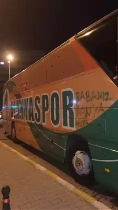 Alanyaspor'a saldırı! İşte o görüntüler!