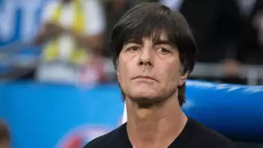 Löw: "Bazı taraftarlar ülkemiz adına utanç verici"