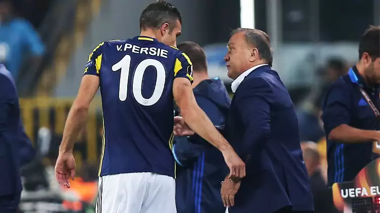 Advocaat'tan flaş Van Persie hamlesi!