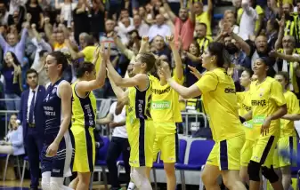 Fenerbahçe seriyi 2-1'e getirdi!