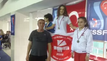 Paletli yüzmede 28 Türkiye rekor kırıldı!