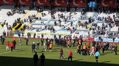 Olaylı maç tamamlandı, Arsinspor bileti aldı!