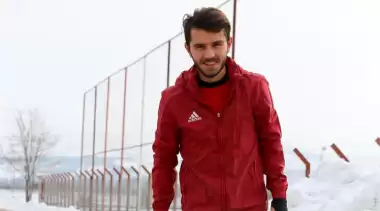 Canlı yayında açıkladı: "Emre Kılınç'la görüştük. Fenerbahçe'den Emre'ye gelen teklif yok"