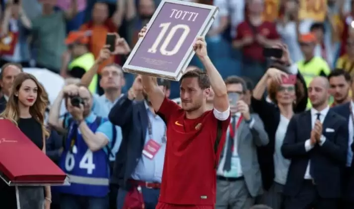 Ve Totti futbola noktayı koydu!