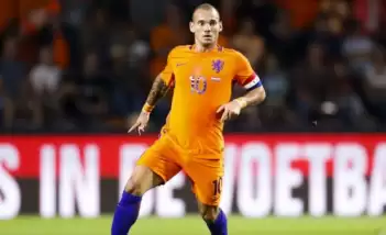 Sneijder tarih yazmanın eşiğinde