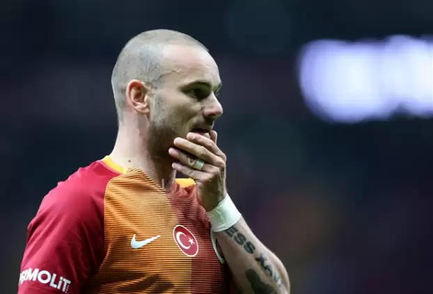 Galatasaray'da flaş Sneijder gelişmesi!