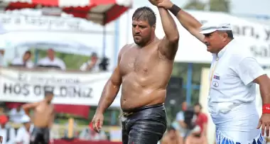 Başpehlivan Kara, genç yetenekleri Türk sporuna kazandırıyor