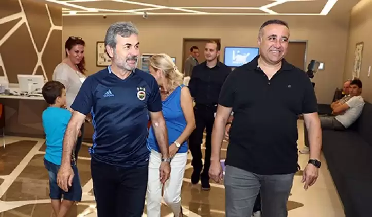 Fenerbahçe'de sağlık kontrolleri devam ediyor!