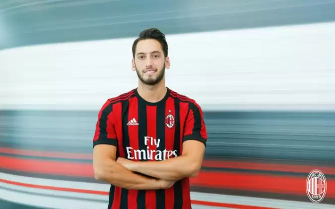 Çalhanoğlu'nun Milan'a transferi açıklandı!