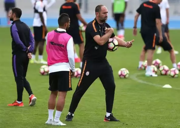 Tudor'dan Sneijder ve Belhanda açıklaması!