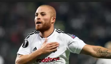 Tribünlerde Gökhan Töre coşkusu