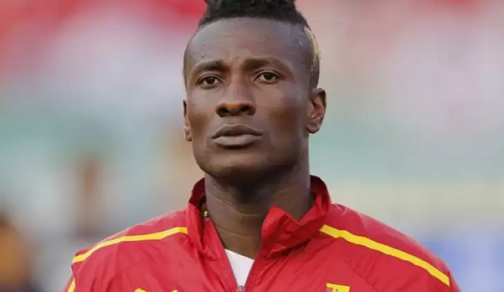 Kayserispor'un Ganalı yıldızı Asamoah Gyan da heykel kurbanı