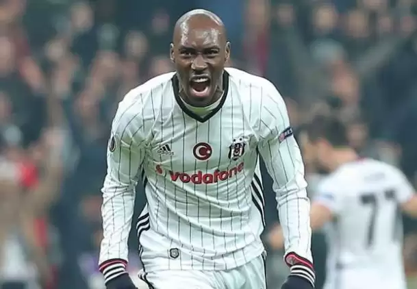 Galatasaray'dan flaş transfer hamlesi: Atiba Hutchinson!