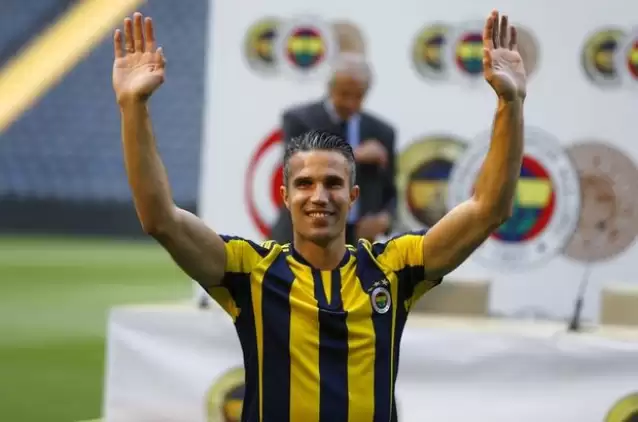 Van Persie: "Ne olursa olsun bu sezon kupalar getirmek istiyoruz"