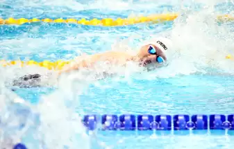 Rus sporcu olimpiyat rekoru kırdı