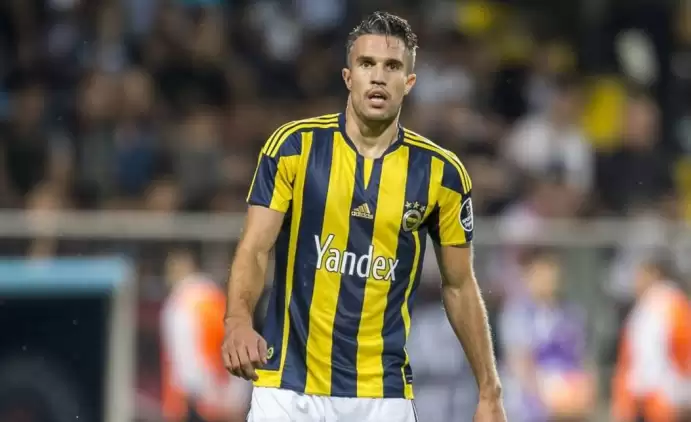 Fenerbahçe'den Van Persie geçti! Hayal kırıklığı...