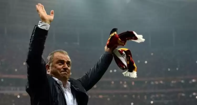 Terim bıraktı, Ahmet Çakar sosyal medyayı salladı !