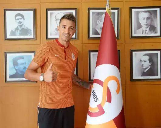 Galatasaray'dan Muslera'ya yeni sözleşme! KAP'a bildirildi...